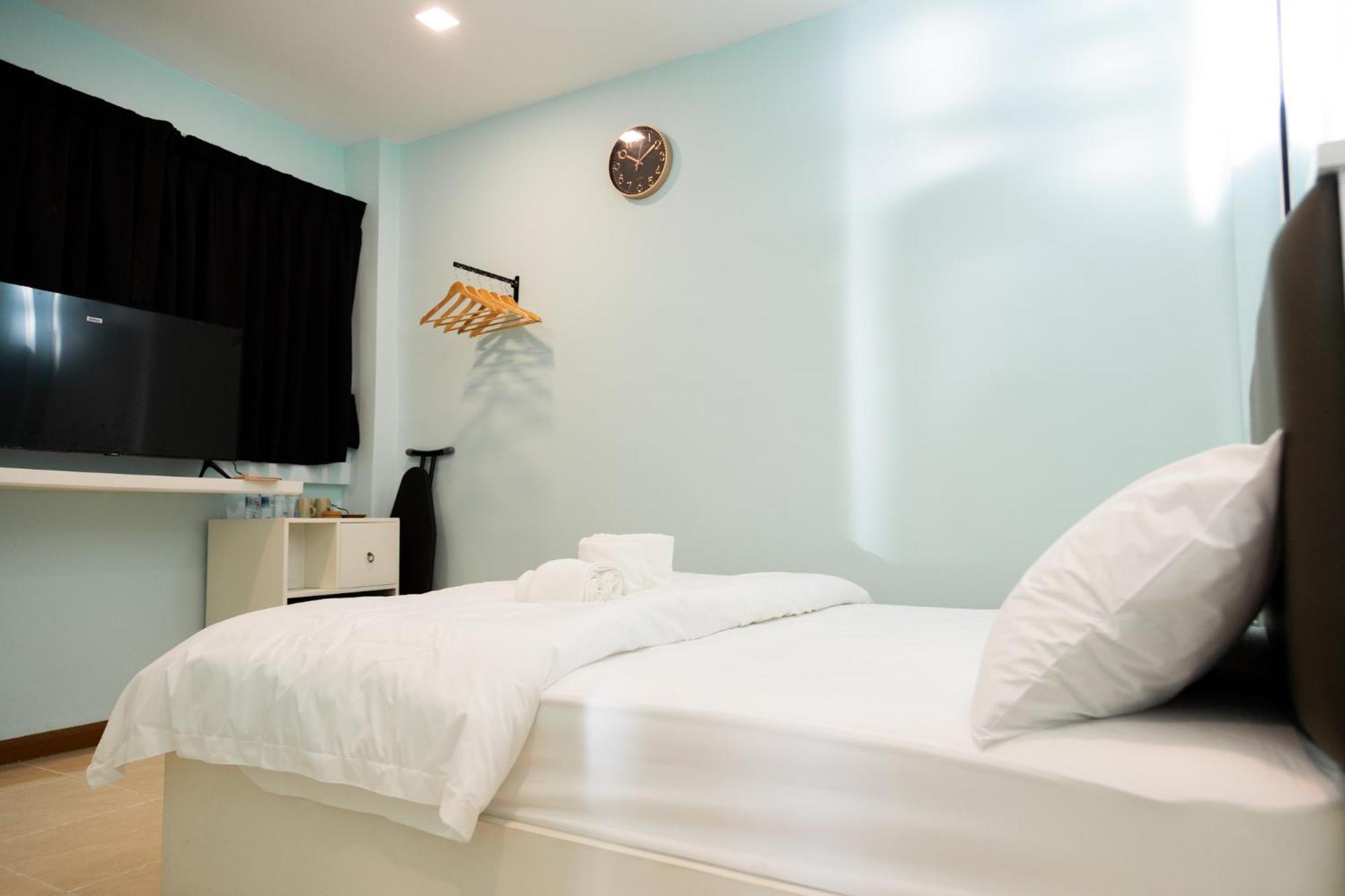 Cozy Stay Inn Bangkok Exterior photo