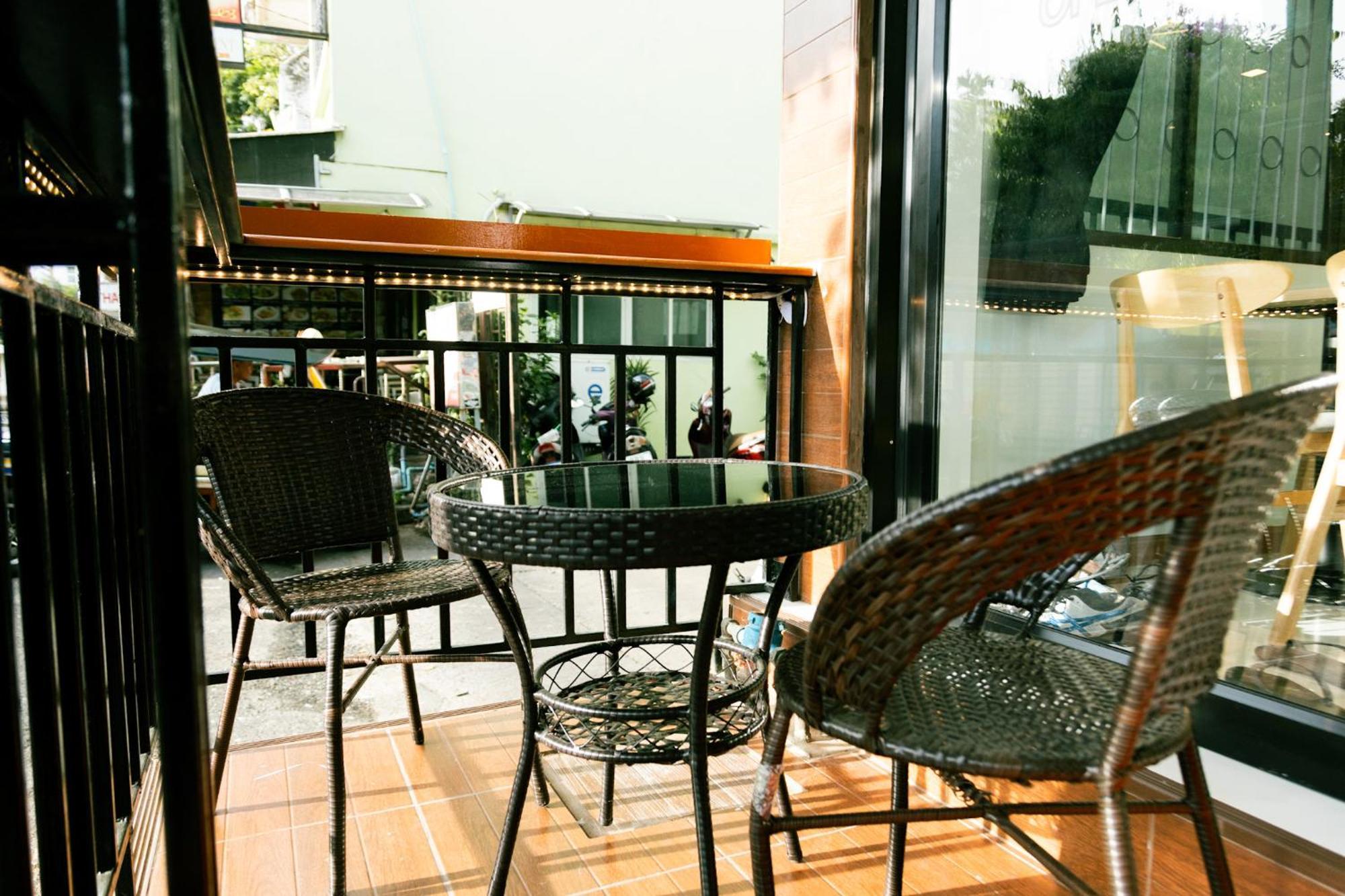 Cozy Stay Inn Bangkok Exterior photo