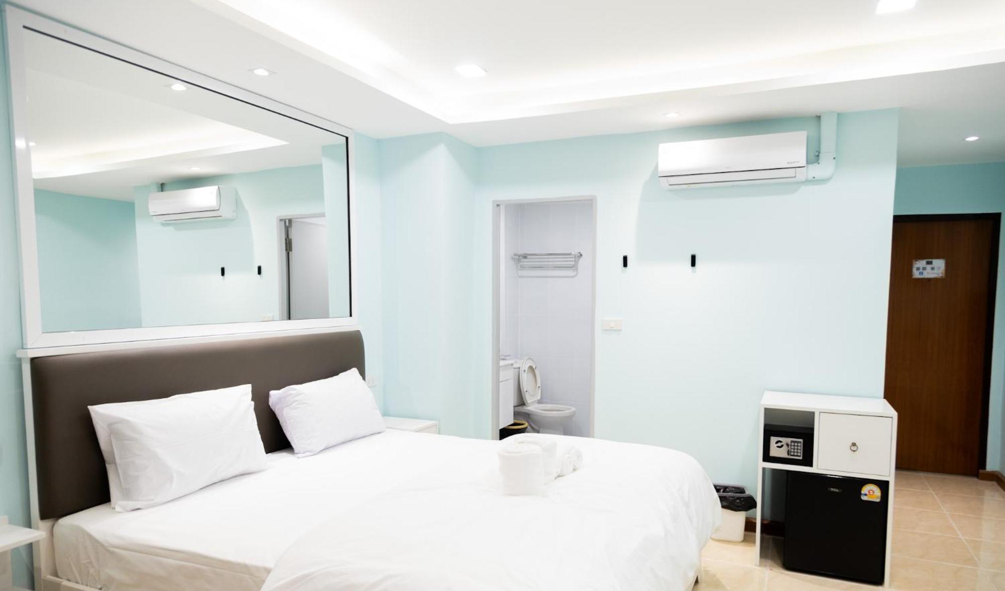 Cozy Stay Inn Bangkok Exterior photo